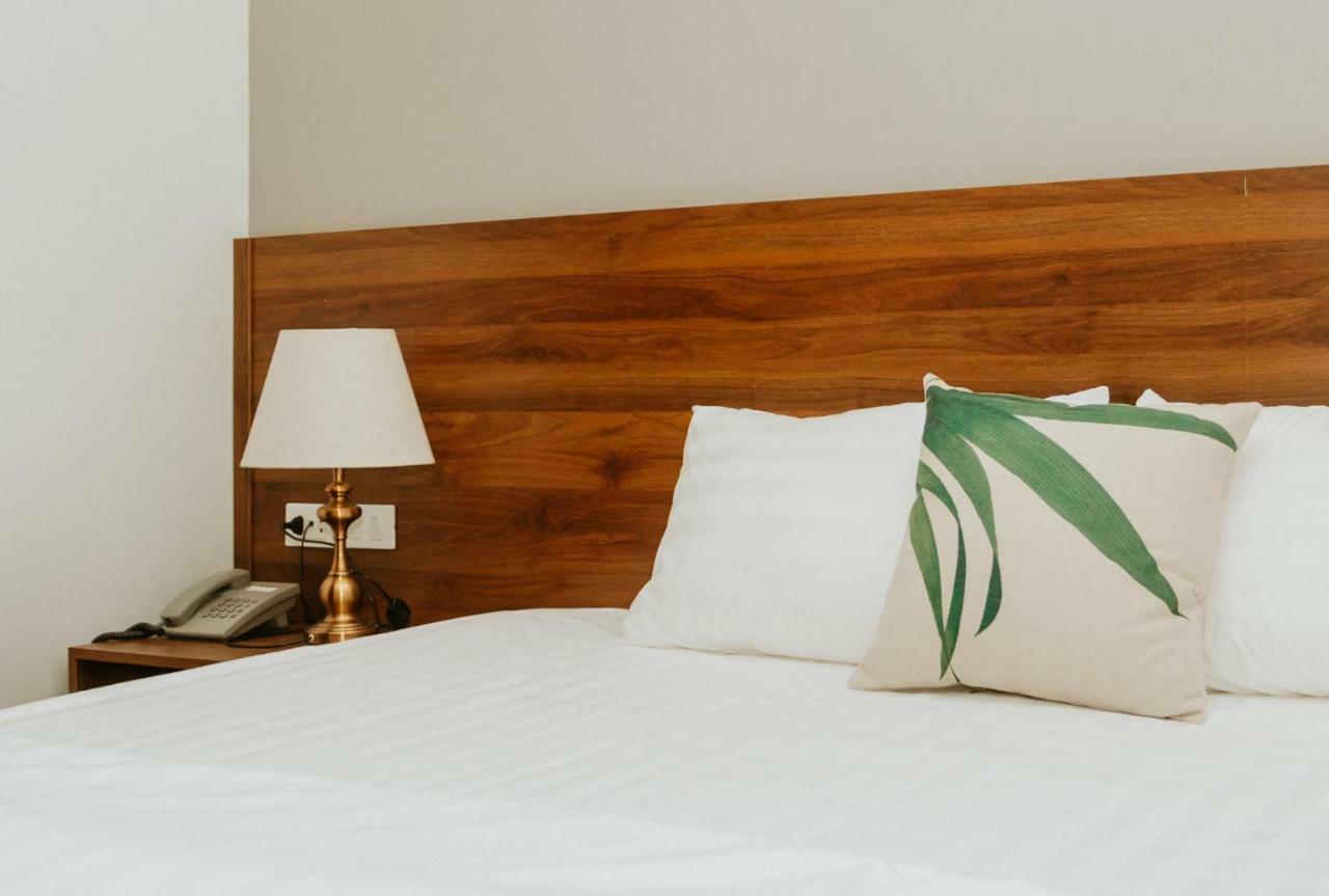Luxstay Hotel Халонг Экстерьер фото
